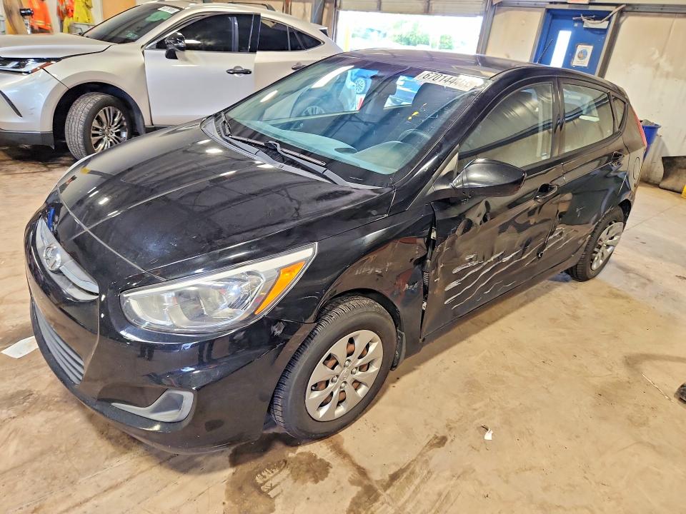 HYUNDAI ACCENT 2017 with VIN KMHCT5AE4HU327495 - Photo from auction
