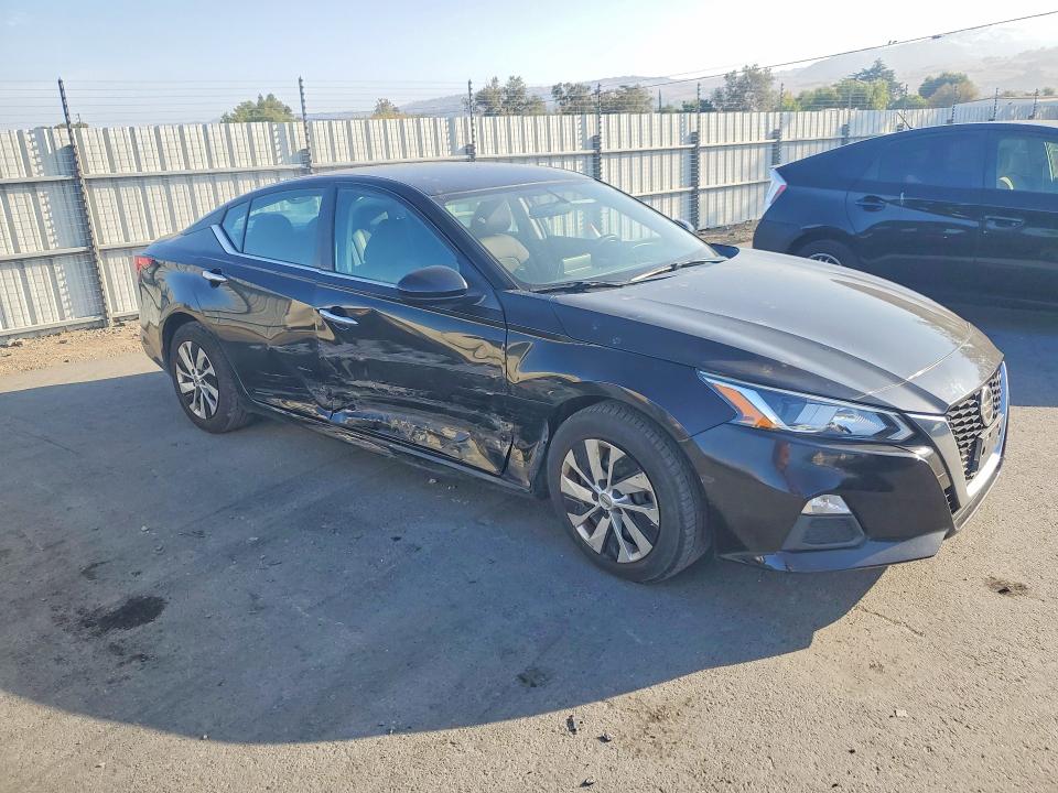 Photo 4 from auction – 2019 NISSAN ALTIMA with VIN 1N4BL4BV9KC170347