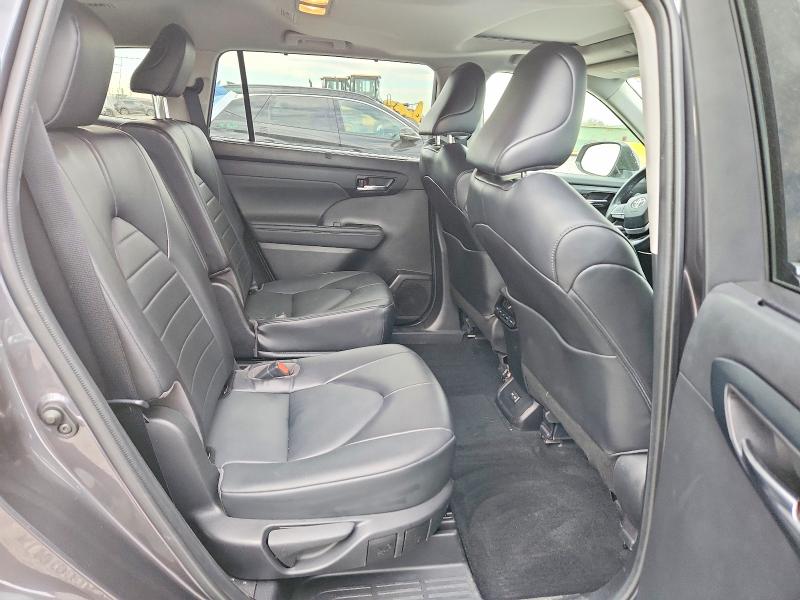 Photo 11 from auction – 2022 TOYOTA HIGHLANDER with VIN 5TDGZRBH7NS189438