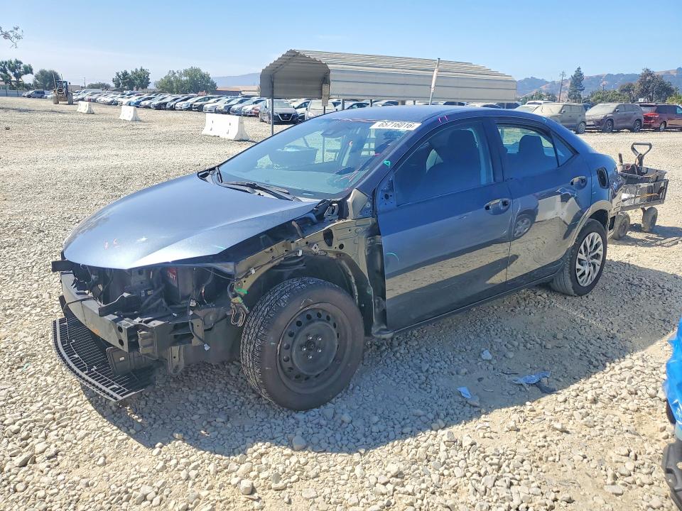 TOYOTA COROLLA 2018 with VIN 2T1BURHE6JC101424 - Photo from auction