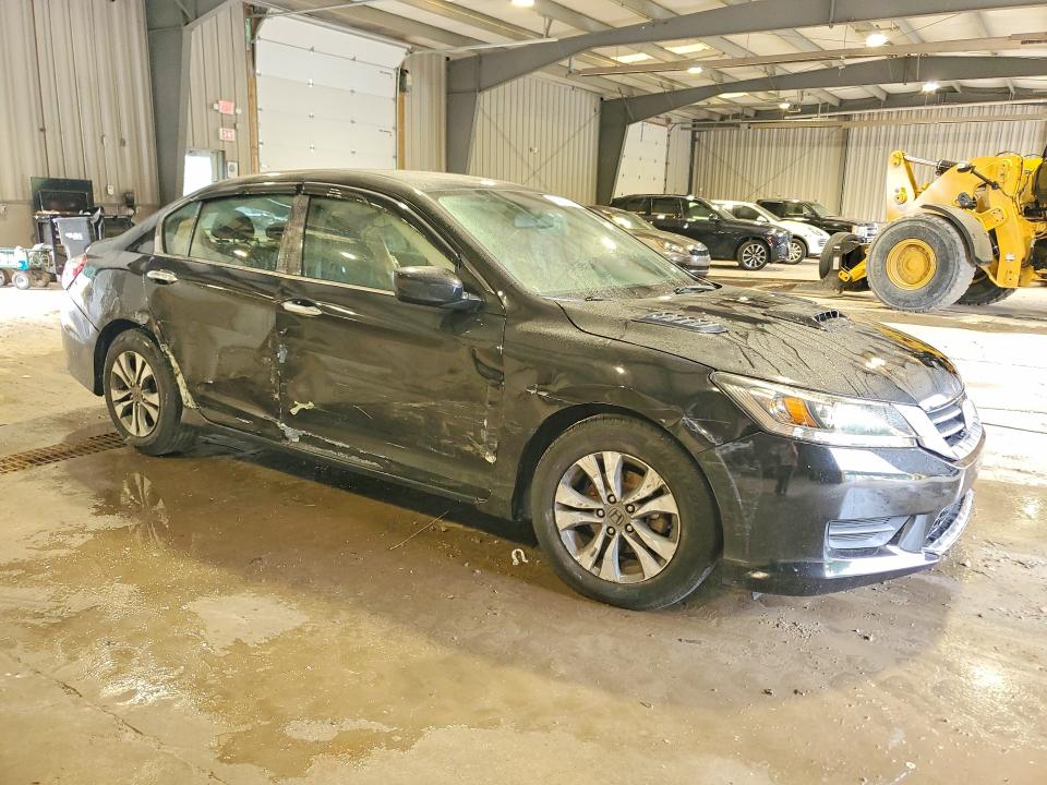 Photo 4 from auction – 2015 HONDA ACCORD with VIN 1HGCR2F36FA256227