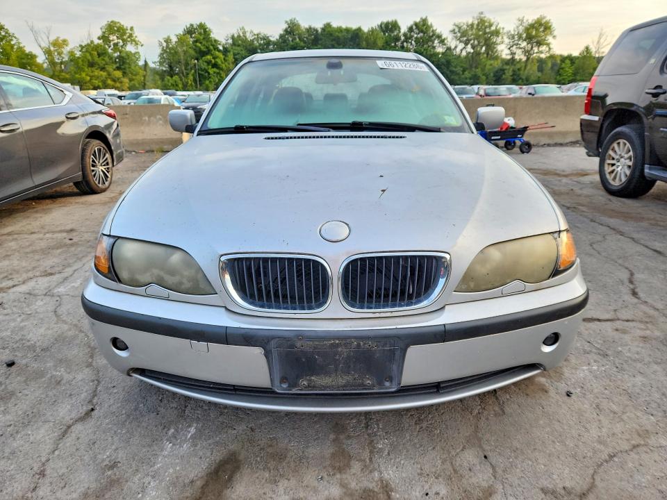 Photo 5 from auction – 2003 BMW 325 with VIN WBAEU33453PM54926