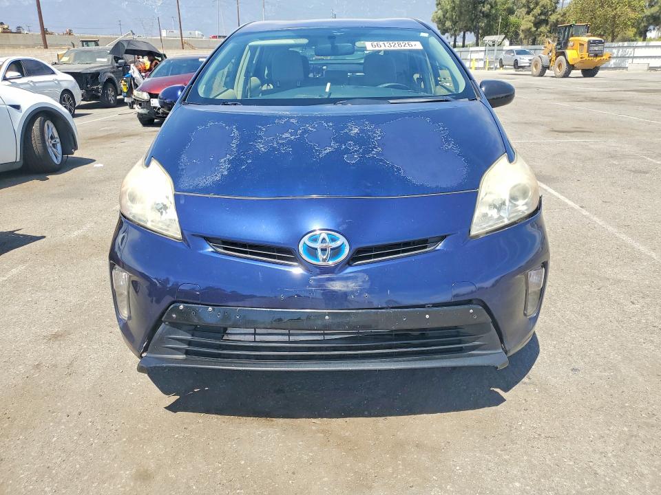 Photo 5 from auction – 2015 TOYOTA PRIUS with VIN JTDKN3DU3F1927327