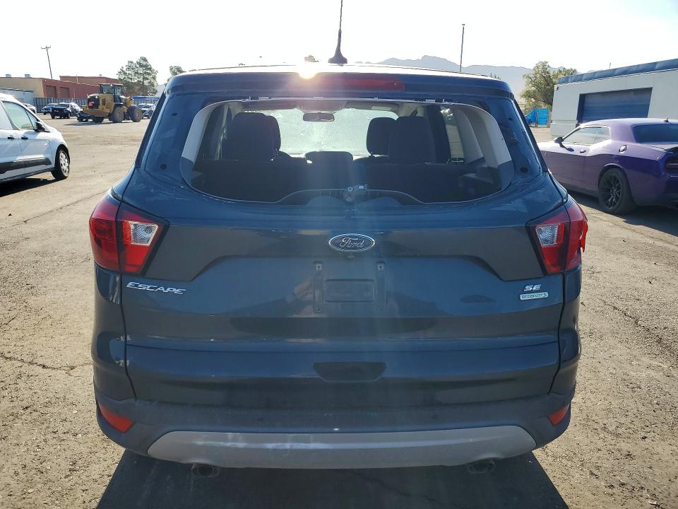 Photo 6 from auction – 2019 FORD ESCAPE with VIN 1FMCU0GD7KUB13235