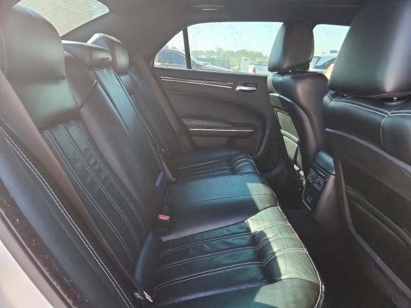 Photo 10 from auction – 2020 CHRYSLER 300 with VIN 2C3CCABTXLH178455