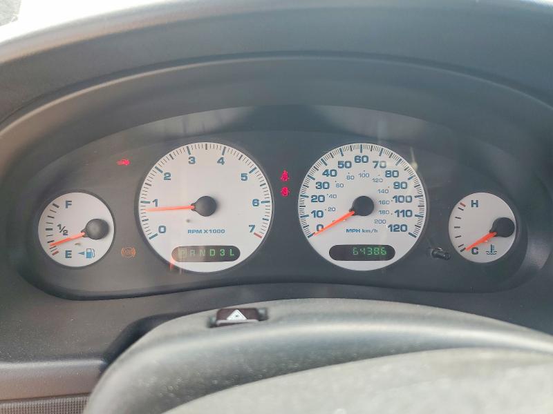 Photo 9 from auction – 2000 DODGE INTREPID with VIN 2B3HD46R5YH369109