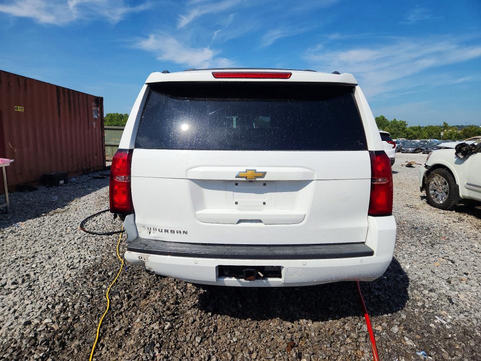 Photo 6 from auction – 2016 CHEVROLET SUBURBAN with VIN 1GNSCHKC2GR111278
