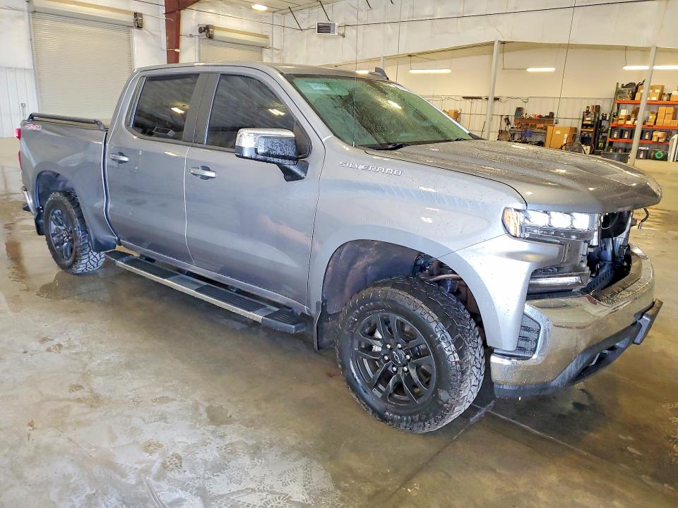Foto 4 de la subasta – 2021 CHEVROLET SILVERADO con VIN 3GCUYDED1MG234906