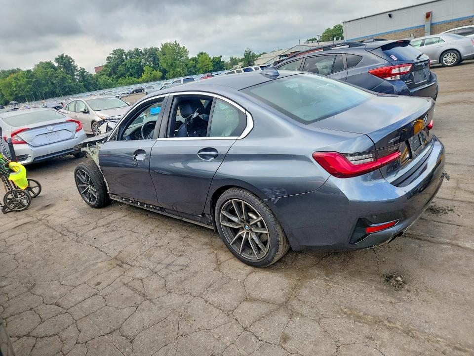 Photo 2 from auction – 2021 BMW 330XI with VIN 3MW5R7J03M8B53385