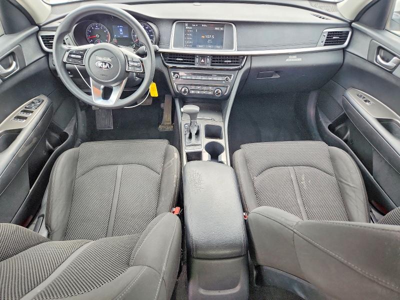 Photo 8 from auction – 2019 KIA OPTIMA with VIN 5XXGT4L31KG374458