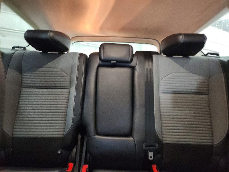 Photo 10 from auction – 2018 FORD ESCAPE with VIN 1FMCU0GD3JUD05444