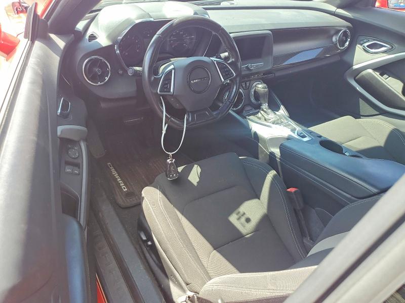 Photo 8 from auction – 2019 CHEVROLET CAMARO with VIN 1G1FB1RX8K0150251