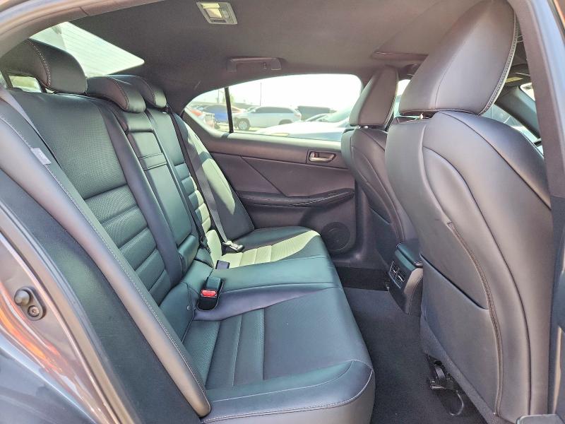 Photo 10 from auction – 2021 LEXUS IS with VIN JTHGZ1B21M5040121