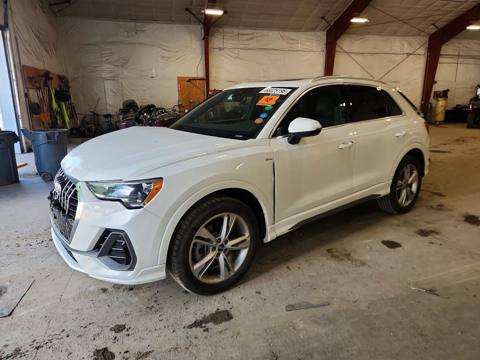 AUDI Q3 2022 с VIN WA1DECF35N1048112 - Снимка от търг