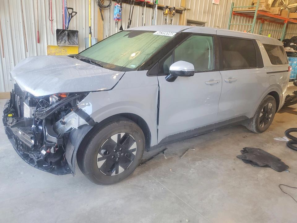 KIA CARNIVAL 2027 with VIN KNDNB5KA6V6194444 - Photo from auction