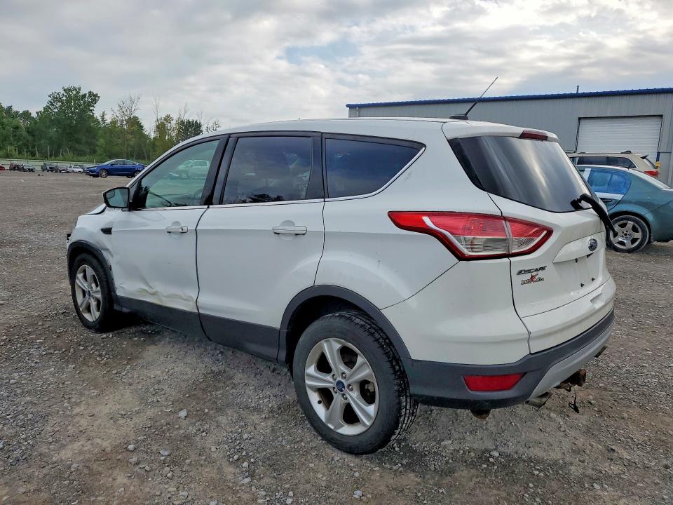 Photo 2 from auction – 2015 FORD ESCAPE with VIN 1FMCU9G95FUA11454