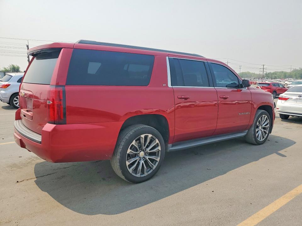 Photo 3 from auction – 2015 CHEVROLET SUBURBAN with VIN 1GNSKJKC8FR537758