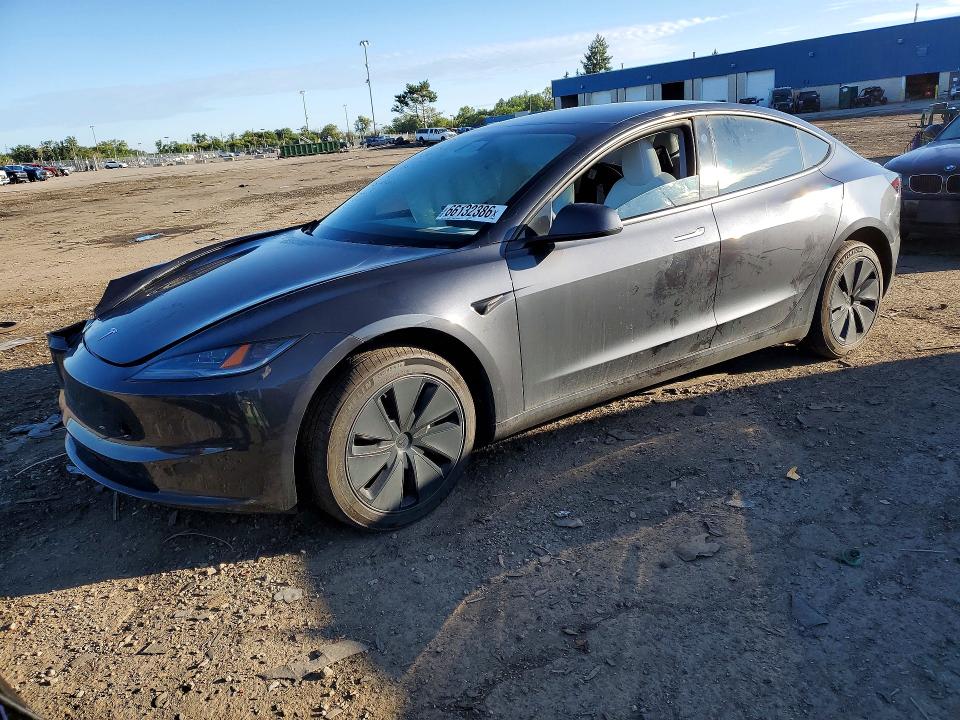 2025 TESLA MODEL 3 - Търг №66132386