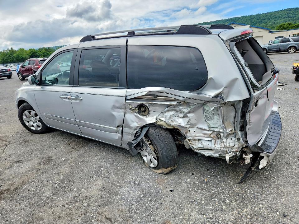 Photo 2 from auction – 2008 HYUNDAI ENTOURAGE with VIN KNDMC233986046557