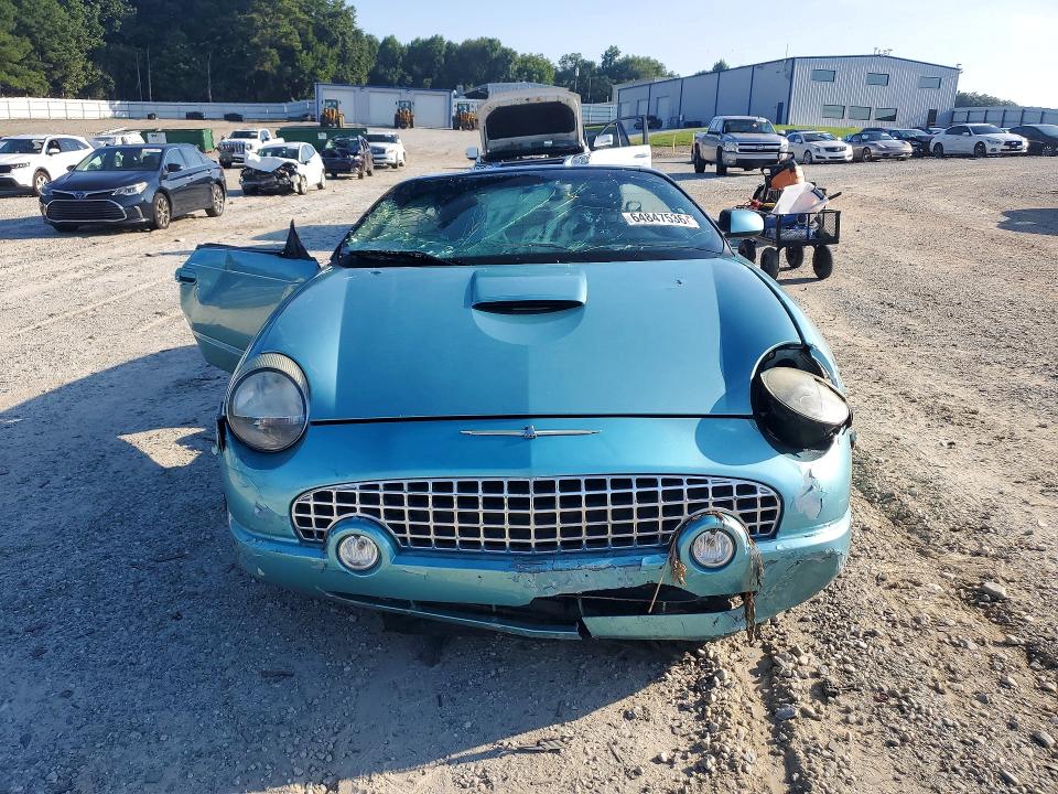 Photo 5 from auction – 2002 FORD THUNDERBIRD with VIN 1FAHP60A52Y128738