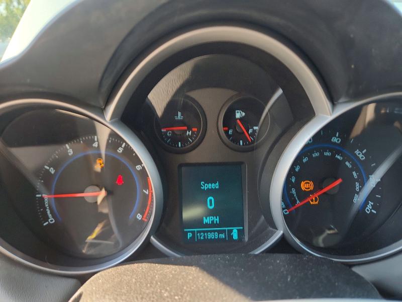 Photo 9 from auction – 2012 CHEVROLET CRUZE with VIN 1G1PC5SH4C7217254
