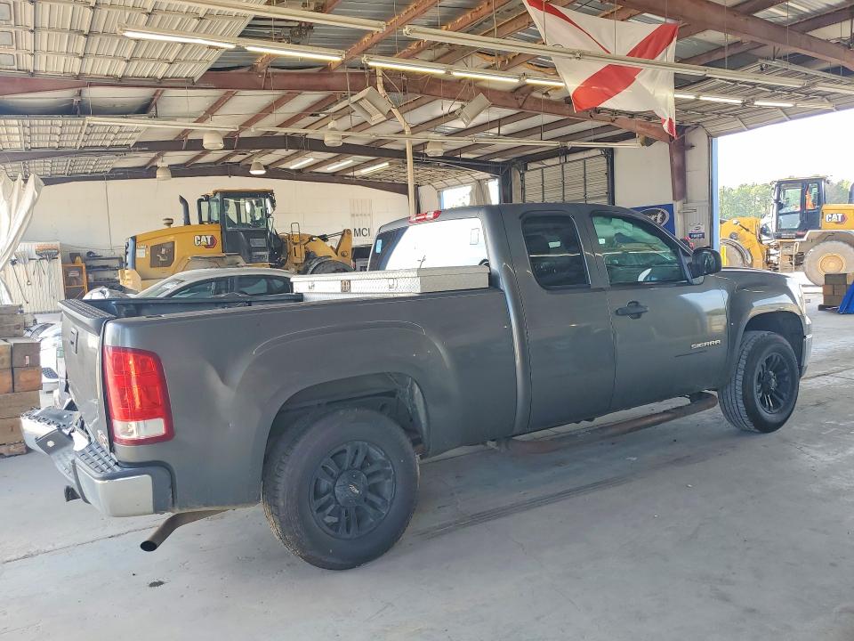 Photo 3 from auction – 2011 GMC SIERRA with VIN 1GTR1UEA1BZ301579