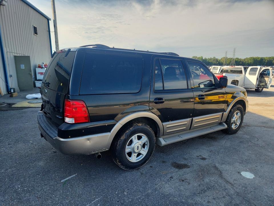 Photo 3 from auction – 2003 FORD EXPEDITION with VIN 1FMPU17L33LC41476