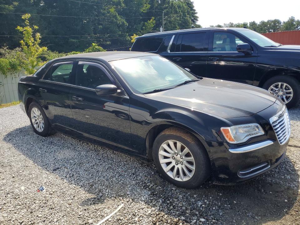 Photo 4 from auction – 2014 CHRYSLER 300 with VIN 2C3CCAAG2EH200035