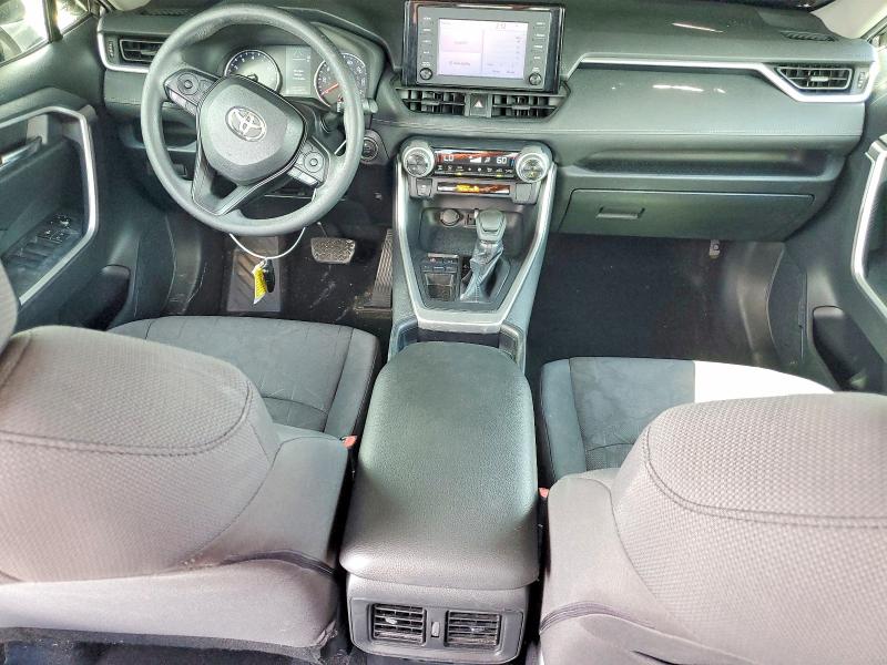Photo 8 from auction – 2019 TOYOTA RAV4 with VIN JTMW1RFV3KD032676