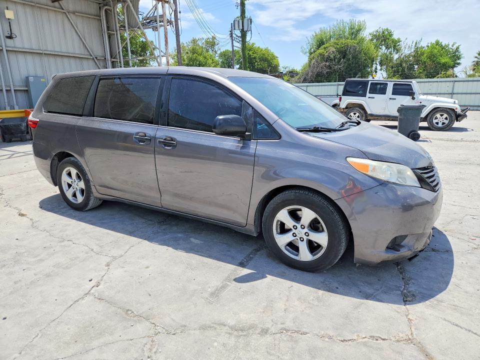Photo 4 from auction – 2015 TOYOTA SIENNA with VIN 5TDZK3DC9FS625087