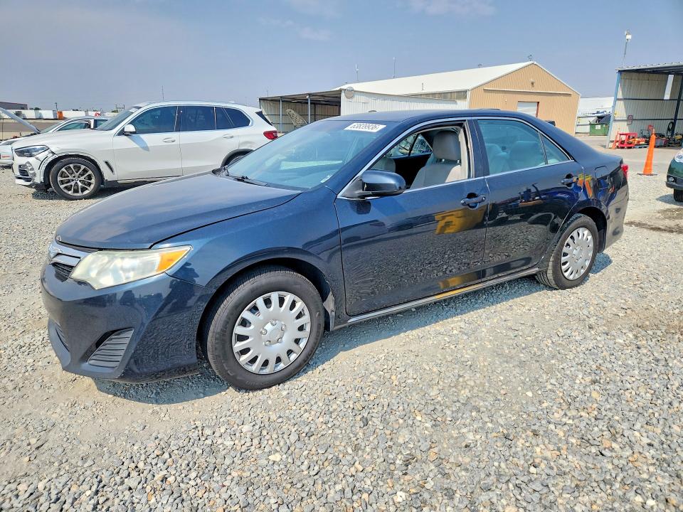 TOYOTA CAMRY 2014 with VIN 4T4BF1FK3ER370298 - Photo from auction