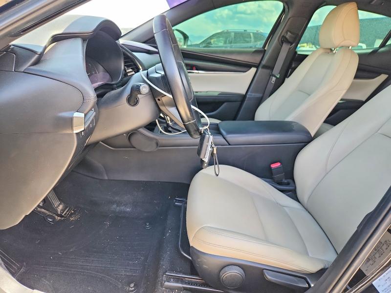Photo 7 from auction – 2019 MAZDA 3 with VIN JM1BPAJM3K1121209