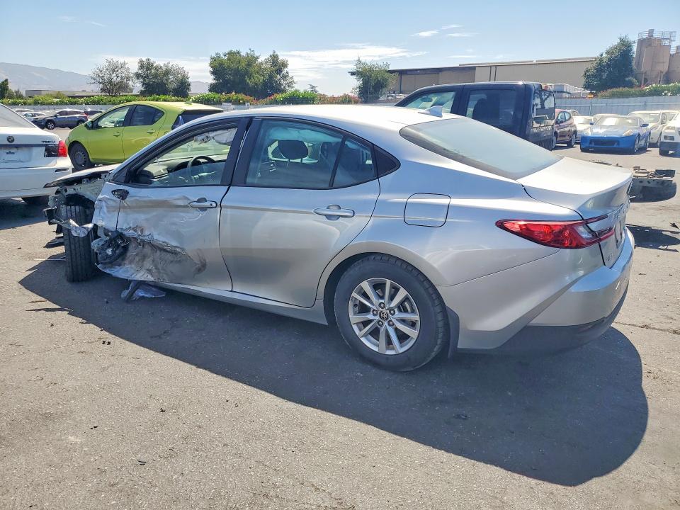 Photo 2 from auction – 2025 TOYOTA CAMRY with VIN 4T1DAACK7SU208238