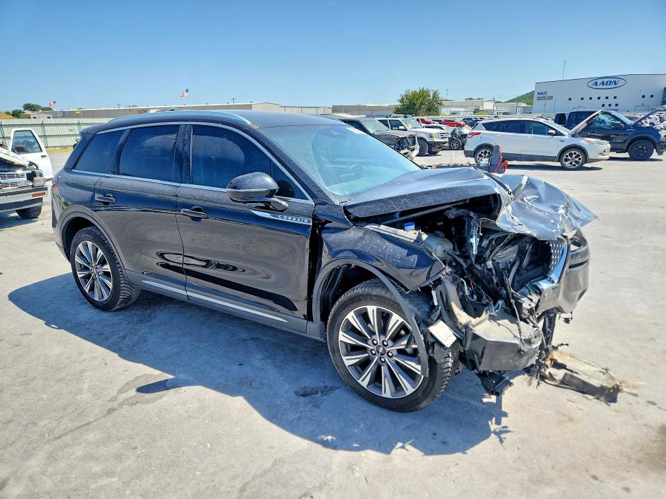 Photo 4 from auction – 2021 LINCOLN CORSAIR with VIN 5LMCJ2C91MUL13775