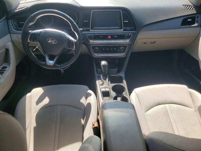 Photo 8 from auction – 2018 HYUNDAI SONATA with VIN 5NPE34AF4JH606784