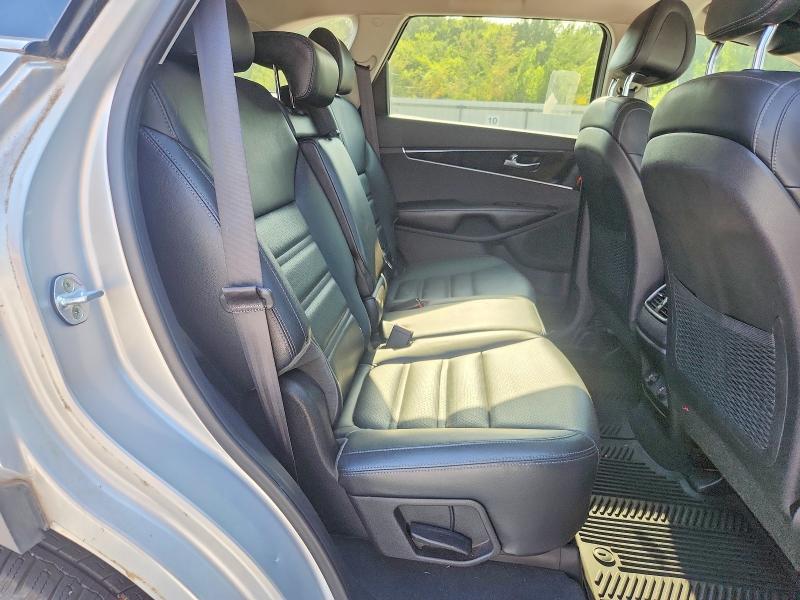 Photo 11 from auction – 2016 KIA SORENTO with VIN 5XYPH4A52GG007318
