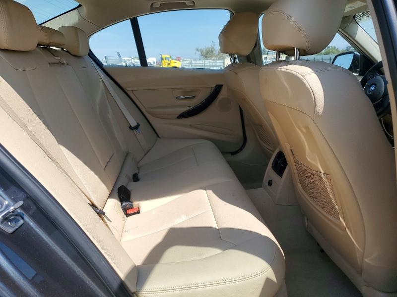 Photo 10 from auction – 2015 BMW 328 with VIN WBA3C1C50FK123924