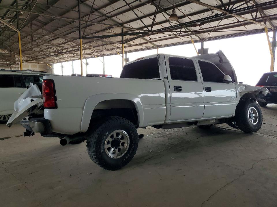 Photo 3 from auction – 2006 CHEVROLET SILVERADO with VIN 1GCHC23D56F188234