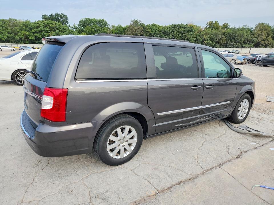 Photo 3 from auction – 2016 CHRYSLER TOWN & COUNTRY with VIN 2C4RC1BG6GR298634