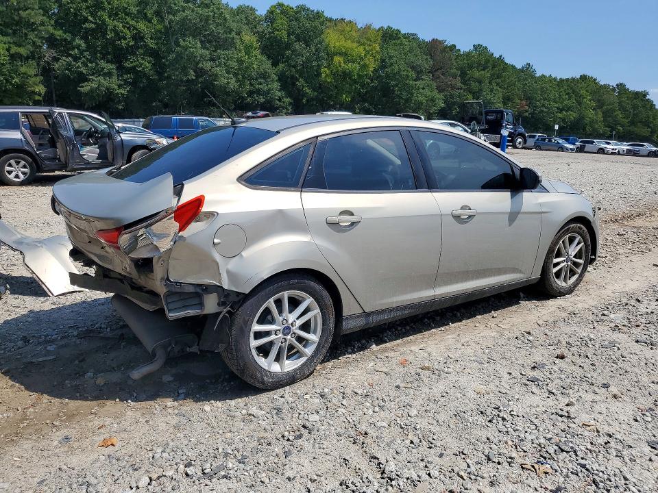 Photo 3 from auction – 2016 FORD FOCUS with VIN 1FADP3F23GL390968