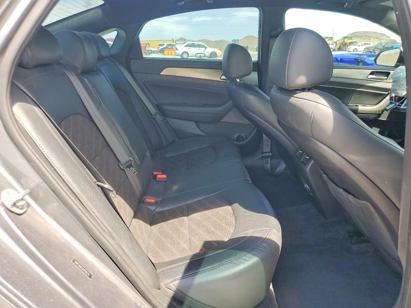 Photo 10 from auction – 2018 HYUNDAI SONATA with VIN 5NPE34AF2JH706575