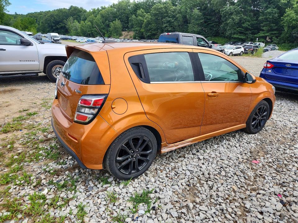 Photo 3 from auction – 2018 CHEVROLET SONIC with VIN 1G1JE6SB3J4100006