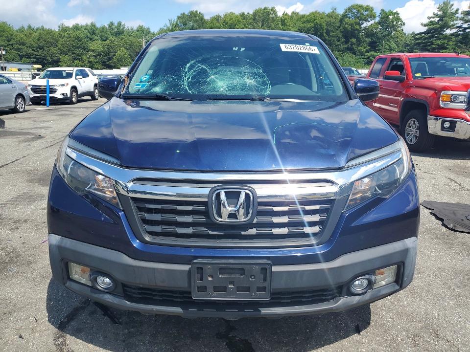 Photo 5 from auction – 2017 HONDA RIDGELINE with VIN 5FPYK3F49HB016341