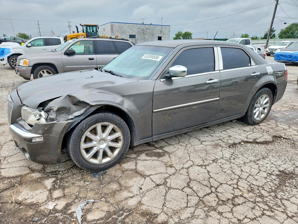 CHRYSLER 300 2008 with VIN 2C3KA33G38H119852 - Photo from auction