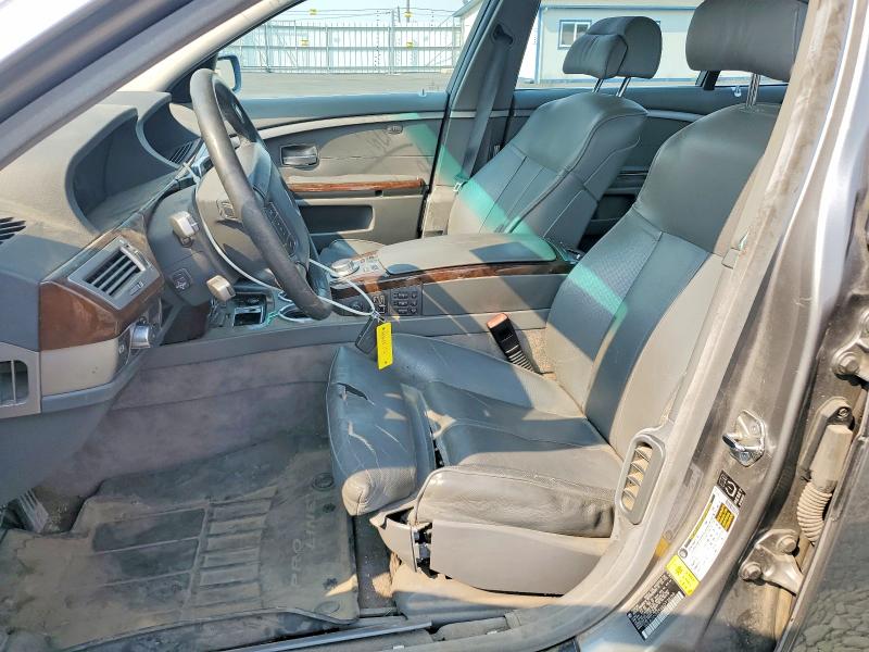Photo 7 from auction – 2006 BMW 750 with VIN WBAHN83596DT28199