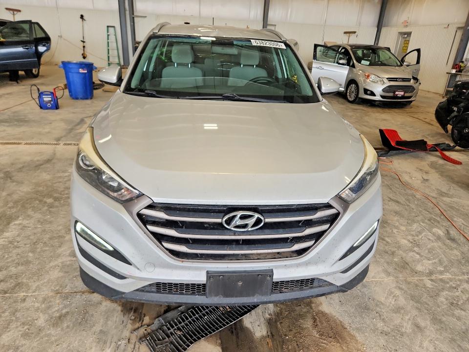 Photo 5 from auction – 2016 HYUNDAI TUCSON with VIN KM8J3CA47GU259064