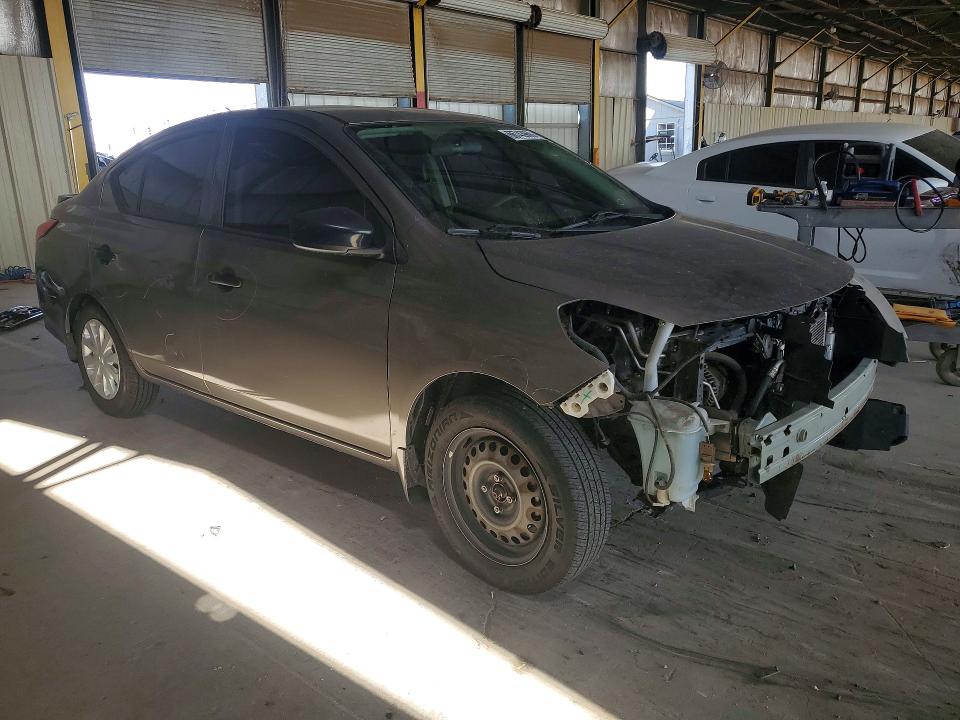Photo 4 from auction – 2017 NISSAN VERSA with VIN 3N1CN7AP9HL858216