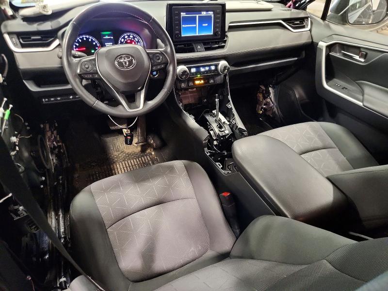 Photo 8 from auction – 2019 TOYOTA RAV4 with VIN JTMP1RFV0KD016228