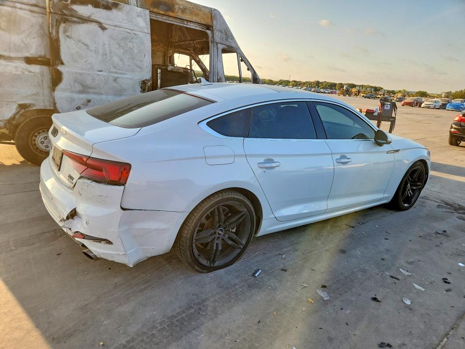 Photo 3 from auction – 2018 AUDI A5 with VIN WAUCNCF59JA086730