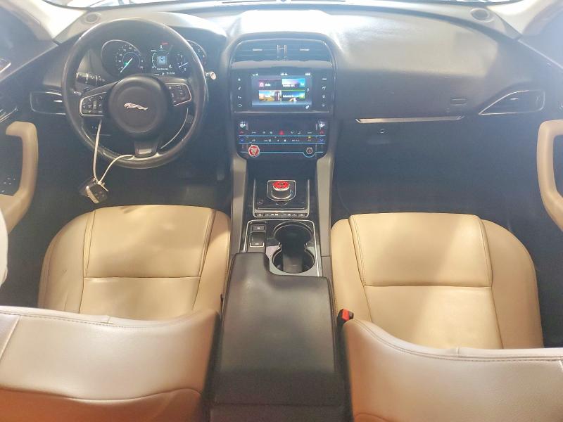 Photo 8 from auction – 2017 JAGUAR F-PACE with VIN SADCJ2BV4HA048349